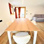 Rin Nuova Vicino Al Centro Appartamento Livigno
